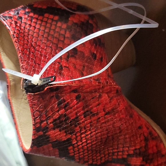 NWT 100% Leather ankle booties women's snakeskin Italy Designer Boots Shoes Red - Picture 5 of 12